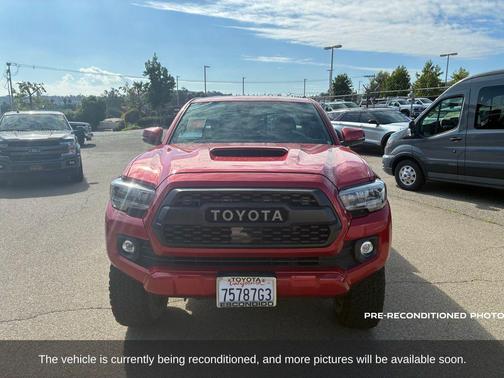 2022 Toyota Tacoma TRD Sport
