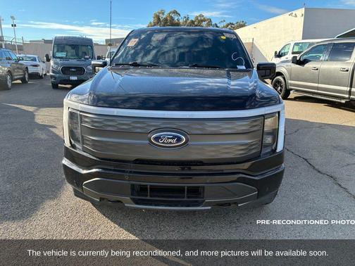 2023 Ford F-150 Lightning LARIAT