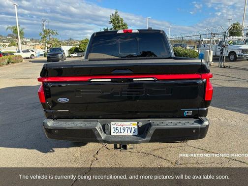 2023 Ford F-150 Lightning LARIAT