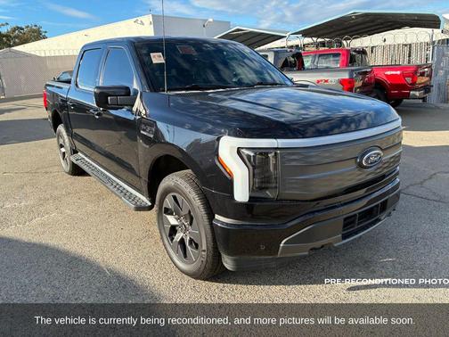 2023 Ford F-150 Lightning LARIAT