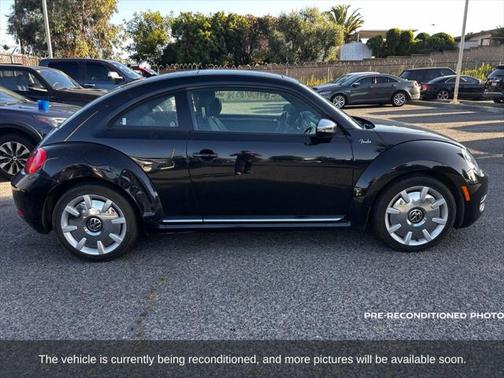 2013 Volkswagen Beetle 2.5L Fender Edition