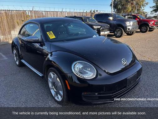 2013 Volkswagen Beetle 2.5L Fender Edition