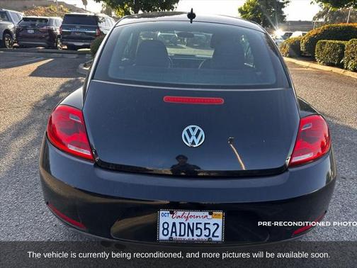 2013 Volkswagen Beetle 2.5L Fender Edition