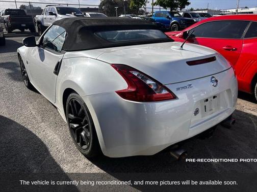 2018 Nissan 370Z Base
