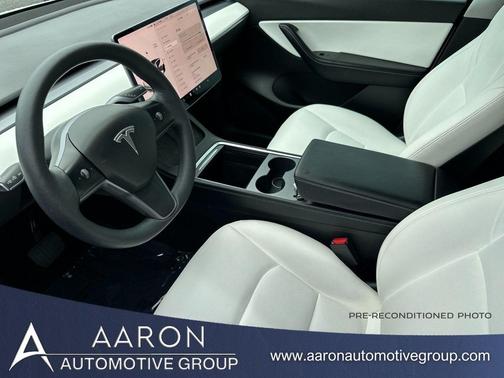 2022 Tesla Model Y Long Range Dual Motor All-Wheel Drive