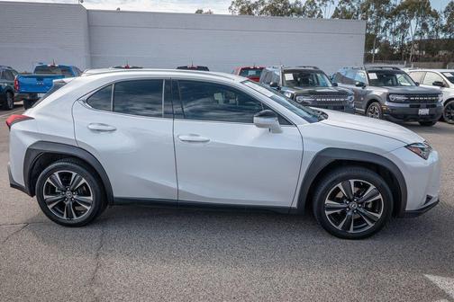2022 Lexus UX 200 Base