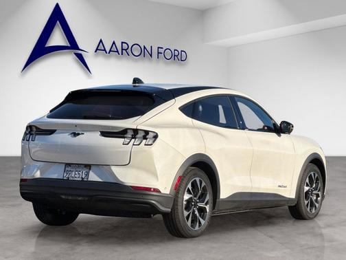 2024 Ford Mustang Mach-E Select