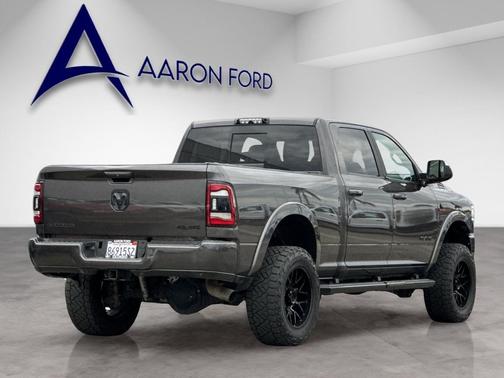 2020 RAM 3500 Laramie Crew Cab 4x4 6'4' Box