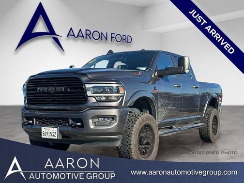 2020 RAM 3500 Laramie Crew Cab 4x4 6'4' Box