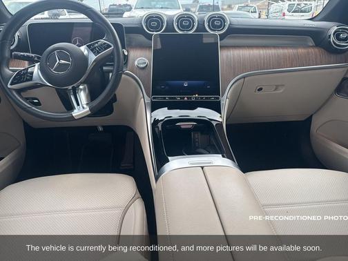 2025 Mercedes-Benz GLC 300 Base