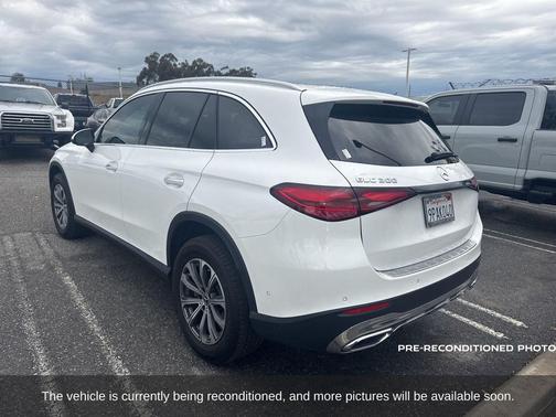 2025 Mercedes-Benz GLC 300 Base