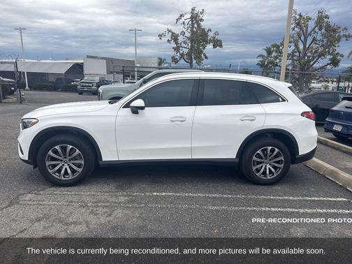 2025 Mercedes-Benz GLC 300 Base