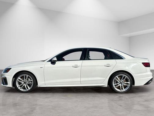 2023 Audi A4 45 S line Premium Plus