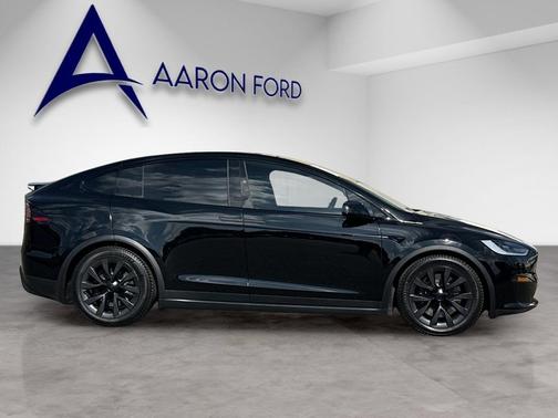 2023 Tesla Model X Standard Range