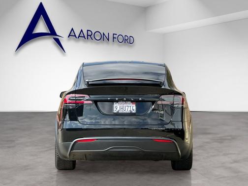 2023 Tesla Model X Standard Range