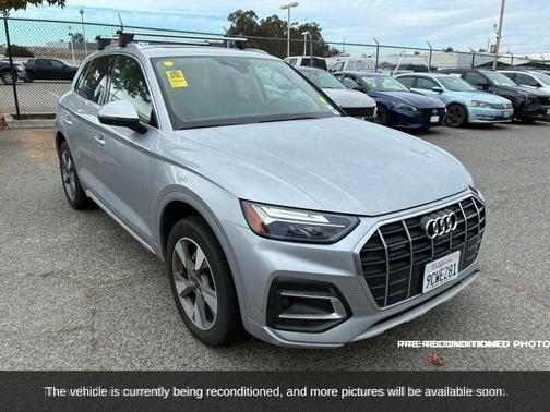 2022 Audi Q5 40 Premium Plus