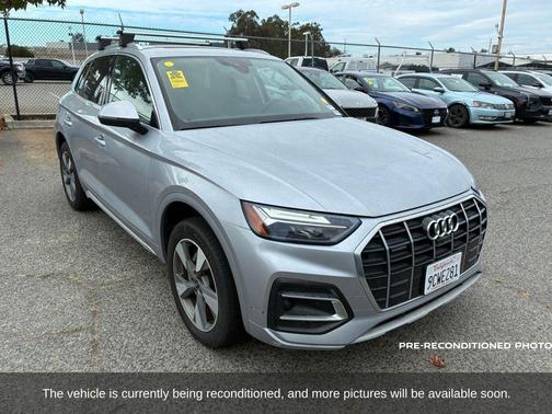 2022 Audi Q5 40 Premium Plus