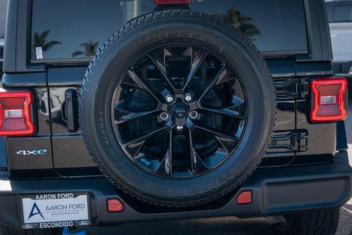 2022 Jeep Wrangler Unlimited 4xe Sahara