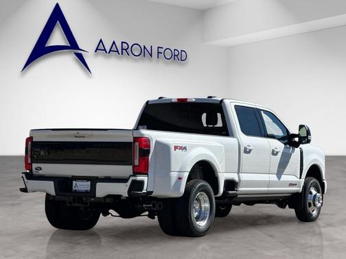 2026 Ford F-350 Platinum