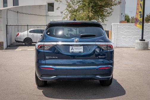 2022 Buick Enclave AWD Avenir