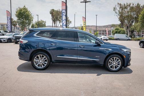 2022 Buick Enclave AWD Avenir