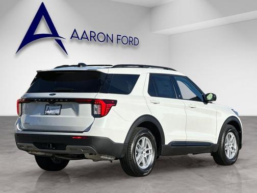 2026 Ford Explorer Active (200A)