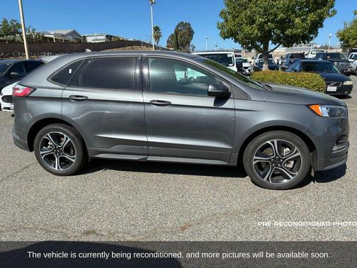 2022 Ford Edge ST