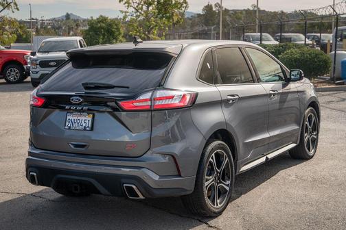 2022 Ford Edge ST