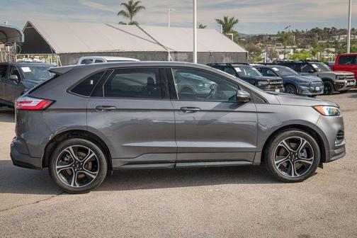 2022 Ford Edge ST
