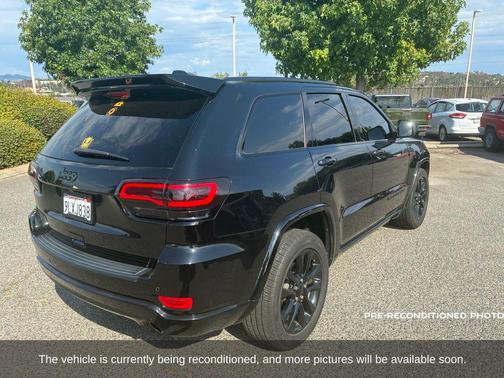 2021 Jeep Grand Cherokee Laredo