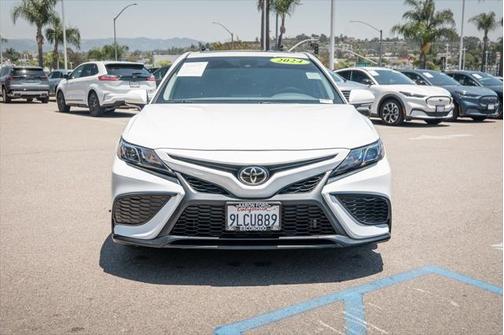 2024 Toyota Camry SE