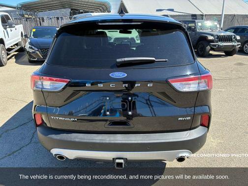 2022 Ford Escape Titanium