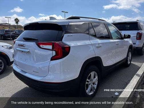 2023 GMC Terrain SLE
