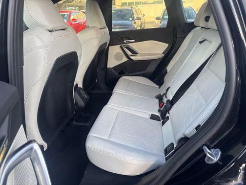 Black Sapphire Metallic 2026 BMW X1 xDrive28i