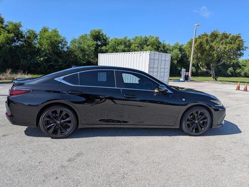 Obsidian 2023 Lexus ES 350 F Sport