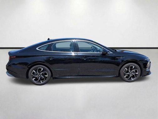 Onyx Black 2024 Hyundai SONATA SEL