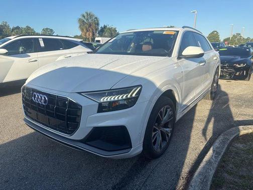 Carrara White 2023 Audi Q8 55 Premium Plus