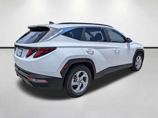 White Pearl 2024 Hyundai TUCSON SEL