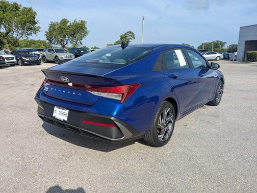 2025 Hyundai ELANTRA Sport