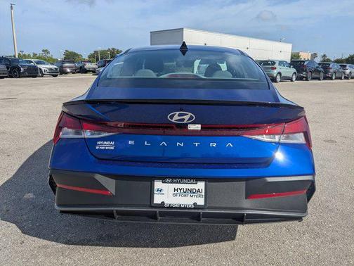 2025 Hyundai ELANTRA Sport