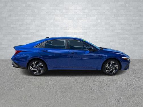 2025 Hyundai ELANTRA Sport