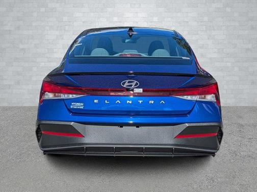 2025 Hyundai ELANTRA Sport