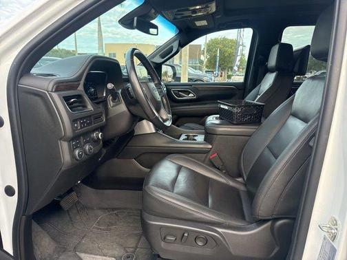 Summit White 2023 Chevrolet Suburban 4WD Z71