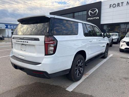 Summit White 2023 Chevrolet Suburban 4WD Z71