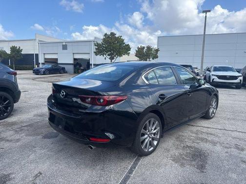 2024 Mazda Mazda3 FWD w/Preferred Package