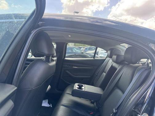 2024 Mazda Mazda3 FWD w/Preferred Package