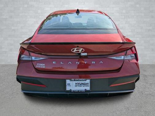 2025 Hyundai ELANTRA Sport