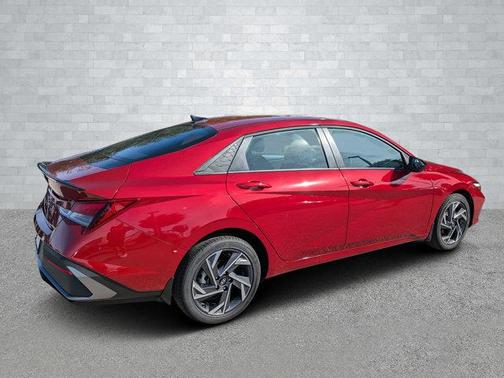 2025 Hyundai ELANTRA Sport