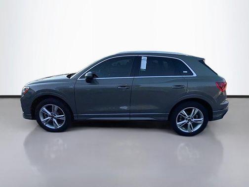 2021 Audi Q3 45 S line Premium