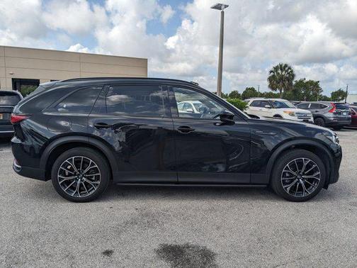 2025 Mazda CX-70 PHEV Premium Plus Package